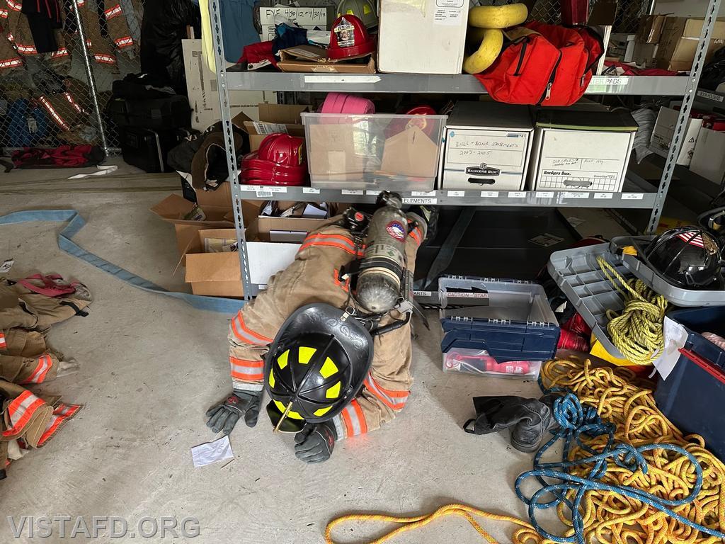 Probationary Firefighter Ty Graygor going through the mask confidence - 07/09/23