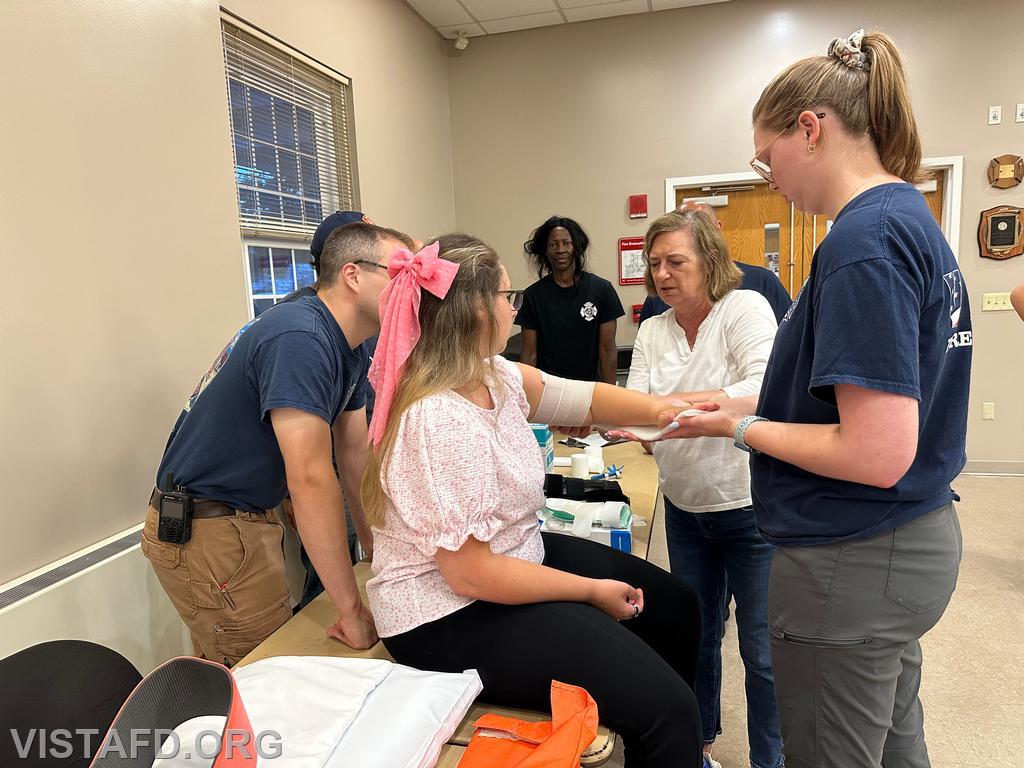 Barbara Polowczyk going over splinting techniques with Vista EMS personnel - 08/19/24